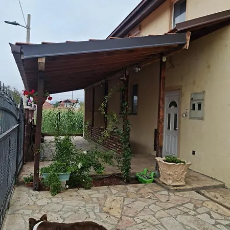 Hous In Volkovo, Skopje